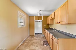 3814 Talent Dr, Akron, OH 44319 - Photo 37