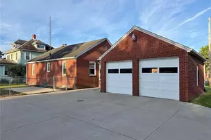 706 Broad Ave NW, Canton, OH 44708 - Photo 3
