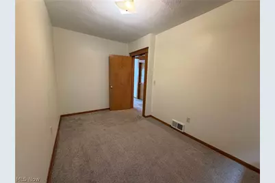1605 Larchmont Avenue, Oakwood, OH 44107 - Photo 17
