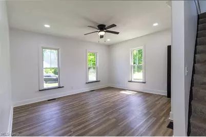 8210 Maple Avenue, Garrettsville, OH 44231 - Photo 11