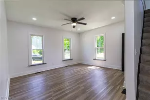 8210 Maple Ave, Garrettsville, OH 44231 - Photo 11