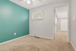 9103 Cranbrook Dr, Northfield Village, OH 44067 - Photo 19