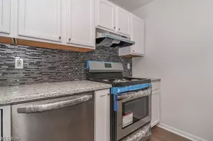 8230 Chester Pkwy Pkwy, Loveland, OH 44103 - Photo 31