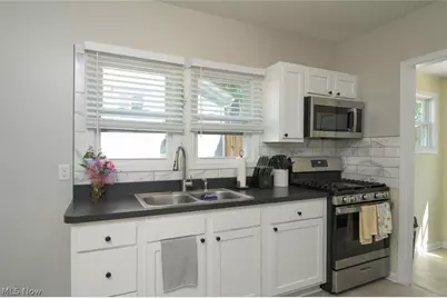 185 24th Street NW, Barberton, OH 44203 - Photo 21