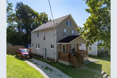 185 24th Street NW, Barberton, OH 44203 - Photo 3