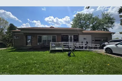 855 E College Street, Alliance, OH 44601 - Photo 1