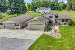 21930 Foster Rd, Wellington, OH 44090 - Photo 3