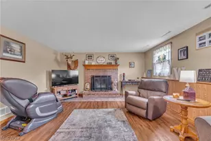21930 Foster Rd, Wellington, OH 44090 - Photo 31
