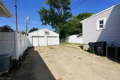 164 Brandtson Avenue, Elyria, OH 44035 - Photo 23