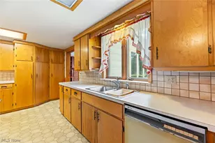 177 N Scranton St, Ravenna, OH 44266 - Photo 9