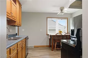 1136 Parkside Ave, Alliance, OH 44601 - Photo 3
