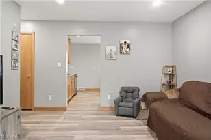 1136 Parkside Ave, Alliance, OH 44601 - Photo 7