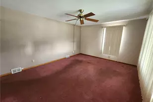 105 Helena Dr, Struthers, OH 44471 - Photo 5