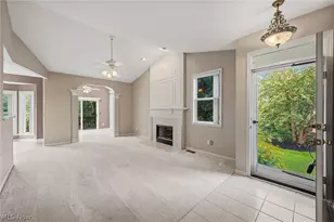 9848 Country Club Cir, Twinsburg, OH 44087 - Photo 5