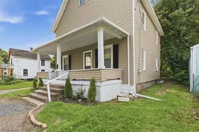 617 Carnahan Avenue NE, Canton, OH 44704 - Photo 3