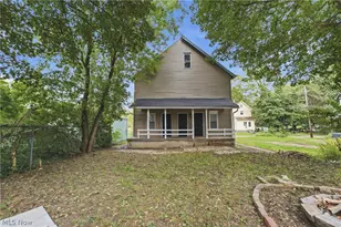 617 Carnahan Ave NE, Canton, OH 44704 - Photo 7