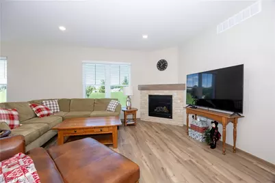 1813 Blackberry Lane, Orrville, OH 44667 - Photo 5