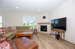 1813 Blackberry Ln, Orrville, OH 44667 - Photo 5