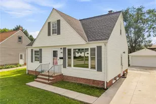 1666 Ridgeview Dr, Wickliffe, OH 44092 - Photo 3