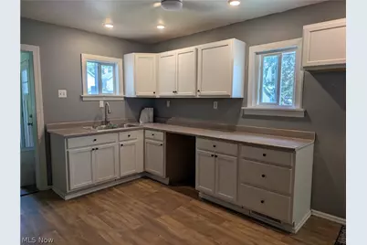 1223 Pennsylvania Avenue, East Liverpool, OH 43920 - Photo 3