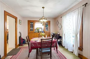 982 W Hopocan Ave, Barberton, OH 44203 - Photo 9