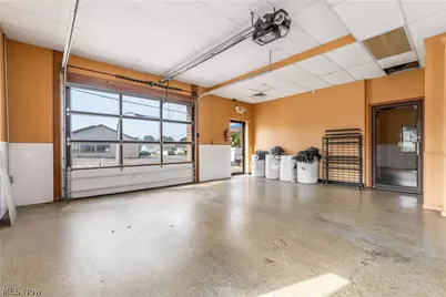 2415 Maple Avenue, Zanesville, OH 43701 - Photo 5