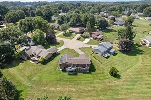3741 Muirfield Dr, Uniontown, OH 44685 - Photo 37