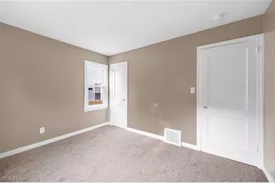 1632 Redwood Avenue, Akron, OH 44301 - Photo 11
