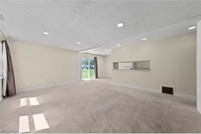 2542 Royal County Down #A, Uniontown, OH 44685 - Photo 5