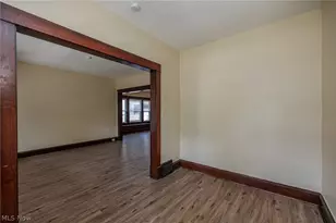 2215 W 101st St, Loveland, OH 44102 - Photo 7