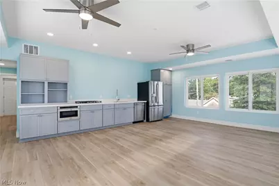 32407 Lake Road, Avon Lake, OH 44012 - Photo 9