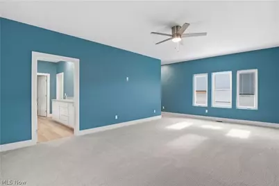 32407 Lake Road, Avon Lake, OH 44012 - Photo 19