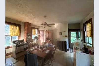 18 Orchard Drive, Martins Ferry, OH 43935 - Photo 9