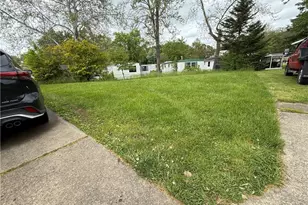 200 Driftwood Dr SE, New Philadelphia, OH 44663 - Photo 3