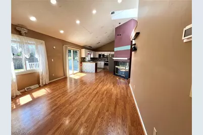 4101 Ivanhoe Drive, Lorain, OH 44053 - Photo 7