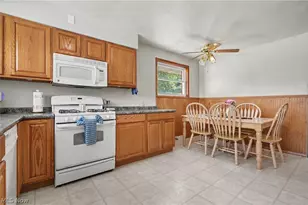 929 May Rd, East Liverpool, OH 43920 - Photo 11