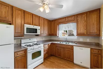 543 Edith Avenue, Akron, OH 44312 - Photo 9