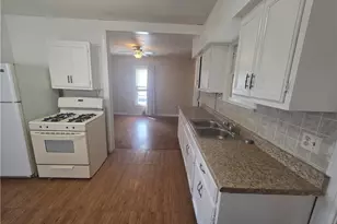 123 E 35th St, South Lorain, OH 44055 - Photo 17