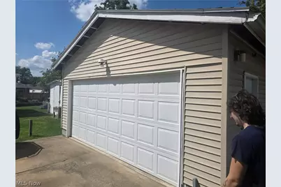 123 E 35th Street, South Lorain, OH 44055 - Photo 39
