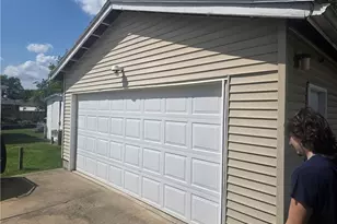 123 E 35th St, South Lorain, OH 44055 - Photo 39