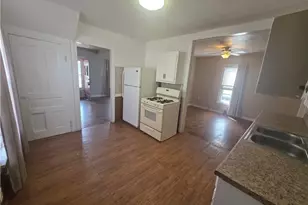 123 E 35th St, South Lorain, OH 44055 - Photo 15