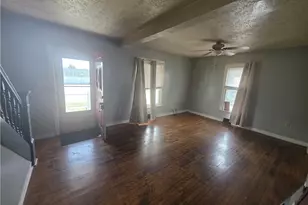123 E 35th St, South Lorain, OH 44055 - Photo 11