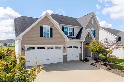 3132 Cloverhurst Street NE, Canton, OH 44721 - Photo 3