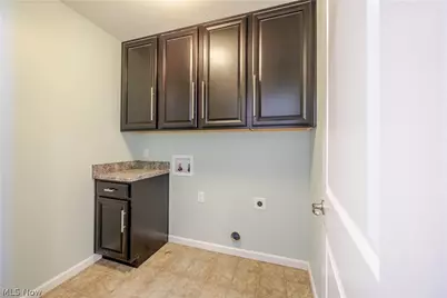 3132 Cloverhurst Street NE, Canton, OH 44721 - Photo 35