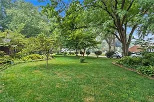 370 Kimberly Rd, Akron, OH 44313 - Photo 3