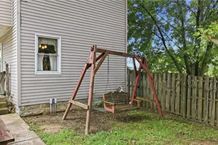 301 Porter Ave, Campbell, OH 44405 - Photo 9