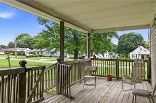 301 Porter Ave, Campbell, OH 44405 - Photo 5
