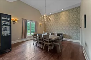 1555 Fox Den Ct, Canfield, OH 44406 - Photo 13