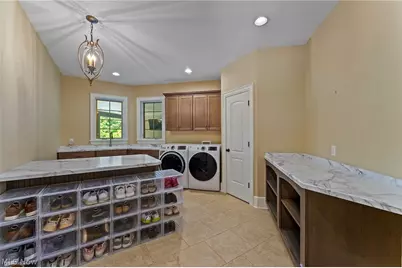 1555 Fox Den Court, Canfield, OH 44406 - Photo 23