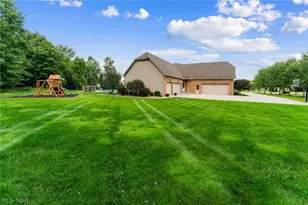1555 Fox Den Ct, Canfield, OH 44406 - Photo 47